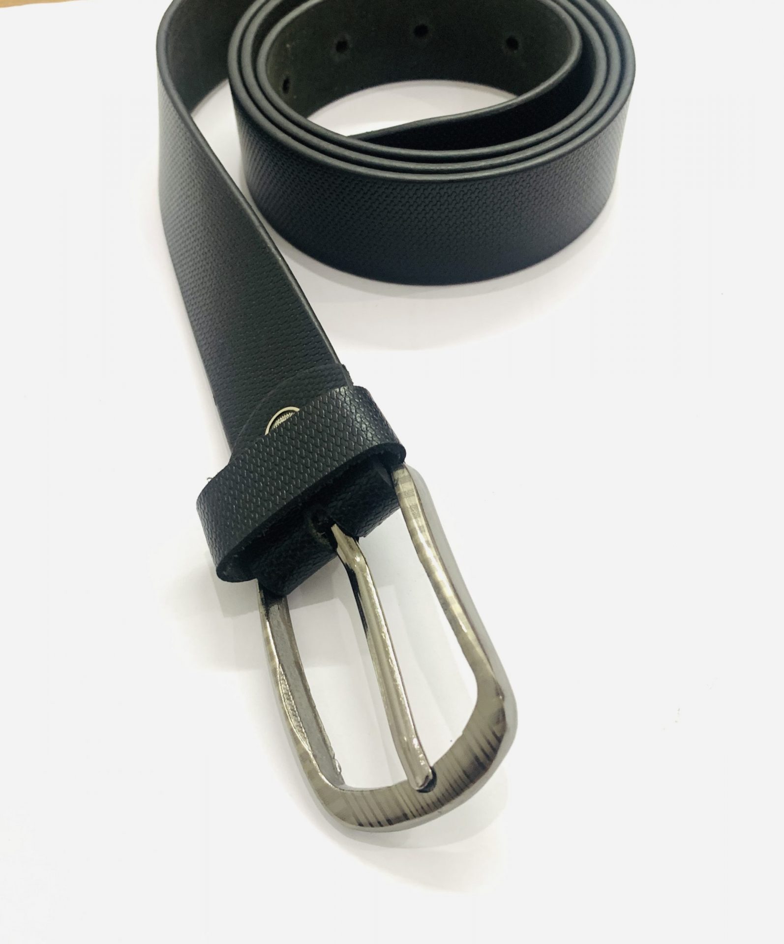 CraftShades Buffalo Leather Everyday Belt | Buffalo Leather | Black Colour - Image 4