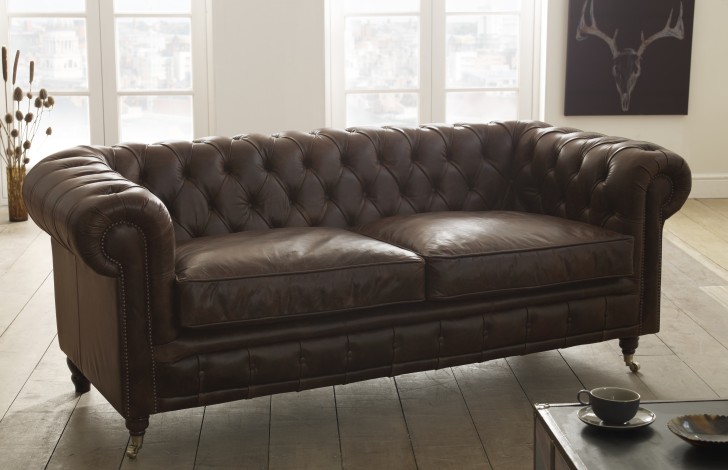 Craftshades Rich Brown Three Seater Chesterfield Sofa - Image 3
