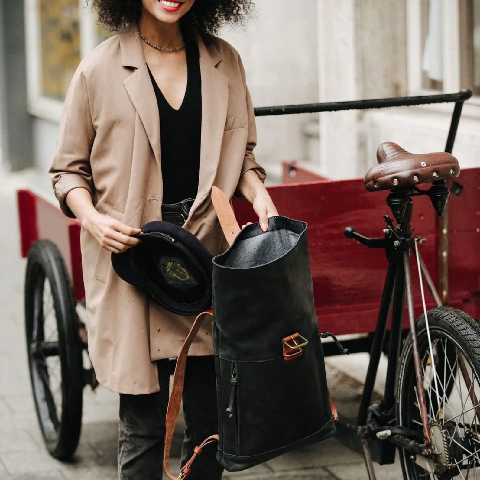 Bud Full Grain Leather Travel Backpack – Compact & Everyday Carry - Image 3